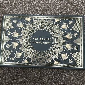 Vibrant Eyeshadow Palette by ACE BEAUTE OCEANIC PALETTE - discontinued